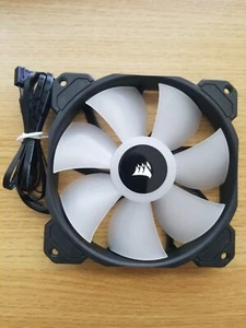 Corsair SP120 RGB ELITE 120 mm PWM 8 LED Serie Lüfter - Bild 1 von 5