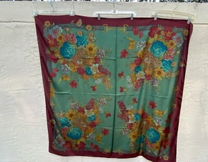 GUCCI WUNDERSCHÖNES RIESIGES 54”x 53” SEIDE BLUMEN SCHAL TUCH HALSTUCH HUFEISENBESATZ - Bild 1 von 10