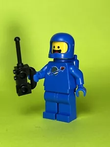 Lego Benny - Classic Space Minifigure from 70841 & 70821 - NEW Minifig - Picture 1 of 10