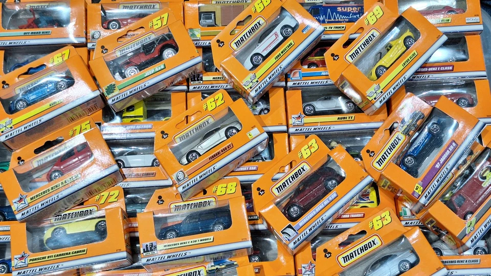 MATCHBOX CARS - VINTAGE & RARER BOXED MODELS - Image 1 of 1