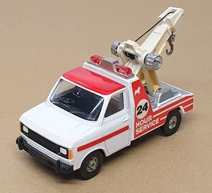 Corgi Appx 12cm Long Original Diecast 1140 - Ford Transit Wrecker - Red/White - Picture 1 of 5