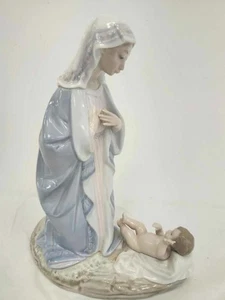 Lladro NOCHE SANTA BELÉN MARÍA Y BEBÉ JESÚS ~ NAVIDAD #5796 - Imagen 1 de 7