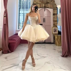 Abiti da sposa donna linea A squisite applicazioni abiti da sposa stringati classici - Foto 1 di 9