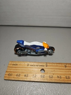 HW HOT WHEELS 2015 HW CITY #48/250 CANYON CARVER POLICE MOTORCYCLE Clean  - Image 1 of 4