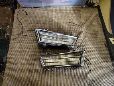 1968 1969 Buick Riviera & Riviera GS дополнительные передние угловые габаритные огни - Изображение 1 из 4