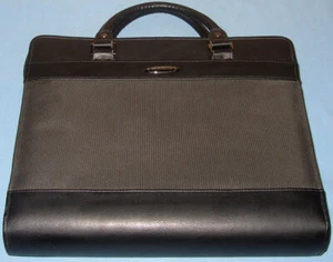 Day Runner PRO Berlin 3-Ring Binder Organizer Planner 8.5 x 11 Black Leather NOS - Picture 1 of 8