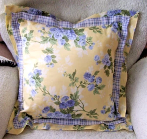 Laura Ashley Cassidy Rüschen Überwurf Kissen Blumen kariert Landhaus Kern gelb - Bild 1 von 5