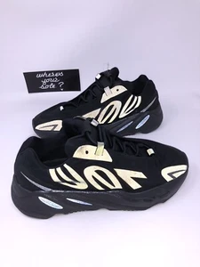 Adidas Yeezy 700 MNVN Boost Black size 9.5 New DS NYC excl reflective FV4440 - Picture 1 of 12
