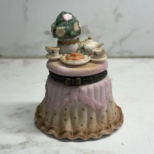 Vintage GANZ-PORCELAIN HINGED TRINKET BOX Coquette Tea Table Pink Feminine - Picture 1 of 6