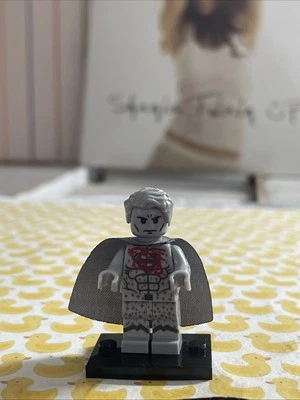 SUPERMAN FALSE GOD STATUE LEGO MINIFIG justice league batman dawn of justice - Image 1 of 4