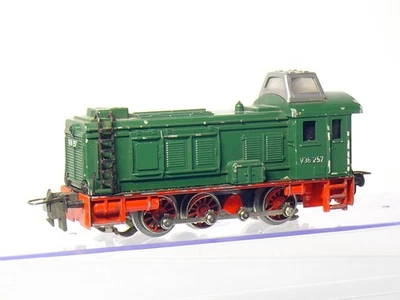 Trix Express 261 H0 Diesellok V36 der DB mit Dachkanzel, Metallguss , grün  #11 - Bild 1 von 4