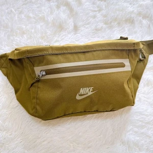 Nike Elemental PRM Waist Pack DN2556 Olive Khaki Hip Bag Pouch W/Tag - Picture 1 of 7