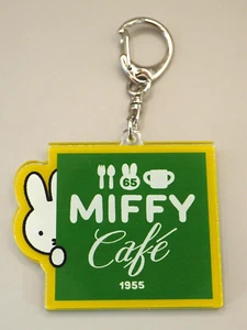 Llavero Acrílico Miffy Café 65 Aniversario Japonés C617 - Imagen 1 de 3