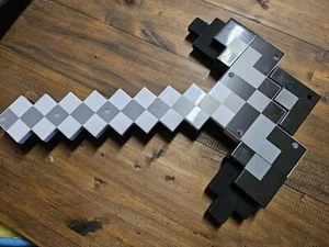 Mattel 2014 Minecraft Transforming 2 In 1 Iron Sword / Pick Axe Toy - Picture 1 of 2