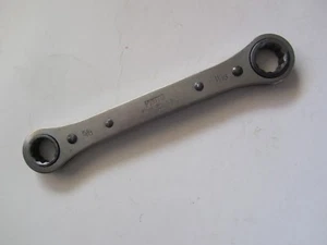 PROTO 1194 WRENCH 5/8 11/16 Made in USA 12 Pt.Ratcheting Box End SAE 8" Long - Picture 1 of 3