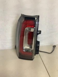 2015-2020 GMC YUKON TAIL LIGHT HALOGEN LED RIGHT SIDE RH OEM - Picture 1 of 9