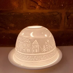 Dome Light aus Biskuitporzellan, Kuppellicht Design Straße bei Nacht, Windlicht - Bild 1 von 5