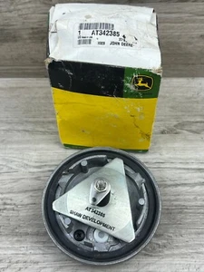 John Deere OEM Construction Equipment Fuel Cap Dozer 550K 650K 750K AT342385 - Picture 1 of 4