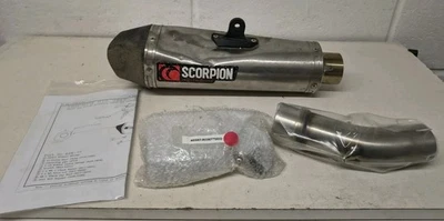 Silenciador Triumph Daytona 675 R Scorpion. Mal abolladura y dañada. Nuevo Link Pipe 13  Foto 1 de 4
