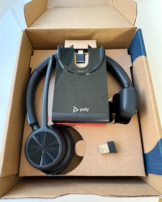 Poly Voyager 4310 UC USB-C & Bluetooth Headset with BT700 Dongle OPEN BOX - Image 1 of 4