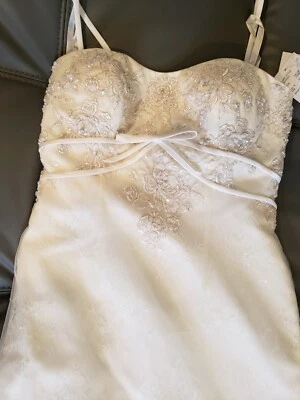 Vestido de novia Galina Signature para mujer sin tirantes marfil talla 6 Foto 1 de 4