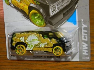 REGULAR-DODGE CUSTOM '77 VAN-2013-SECRET TREASURE HUNT~VHTF RAR~HOT WHEELS - Picture 1 of 4
