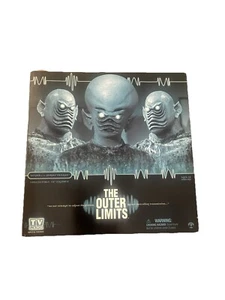 The Outer Limits 1:6 Scale Sideshow Collectible 12" Figures: Ikar & Soldier MIB - Bild 1 von 6