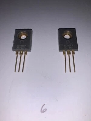 Motorola MC7908CP  Gold Voltage Regulator Quantity of (2) Brand New - Image 1 of 4