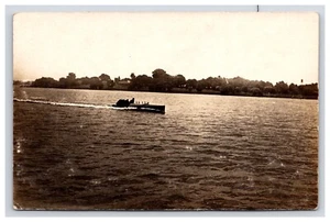 Cartolina: motoscafo RPPC nel lago - non pubblicata - Foto 1 di 2