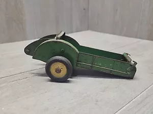Vintage 1950's (Tru Scale?) 1/16 John Deere Manure Spreader Farm Toy Die Cast - Picture 1 of 6