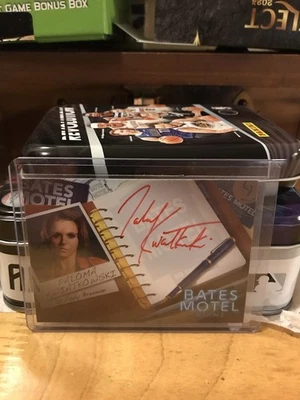 BATES MOTEL SEASON 2 Breygent AUTOGRAPH CARD #APK1 PALOMA KWIATKOWSKI as Cody - Image 1 of 2