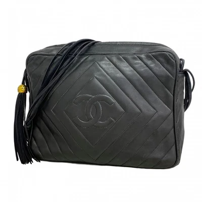 Autêntica [5pa0297] Bolsa de ombro CHANEL franja ombro pele de cordeiro preto ouro metal... - Imagem 1 de 4