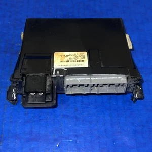 GENUINE OEM 2004-2005 LINCOLN TOWN CAR KEYLESS ENTRY DOOR MODULE 4W1T-13C791-AA - Picture 1 of 3