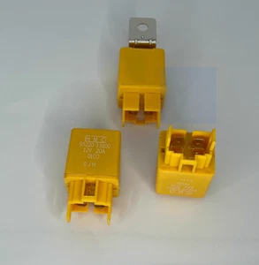 1PCS New automotive relay 95220-33800 - Picture 1 of 1