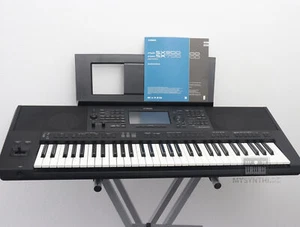 Yamaha PSR sx900 - 61 teclas Workstation Keyboard + 1 año de garantía - Imagen 1 de 7
