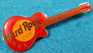 LONDON FC PARRY RED GIBSON LES PAUL GUITAR SMALL BOXED PRINT Hard Rock Cafe PIN - Picture 1 of 2
