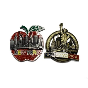 SET BESTEHEND AUS 2 NEUEN NYC METALLMAGNETEN NEW YORK CITY SKYLINE FREIHEITSSTATUE 009 - Bild 1 von 2