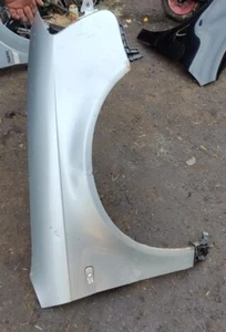 AUDI A4 B7 2005 S-LINE Driver Right FRONT WING SILVER - Picture 1 of 6
