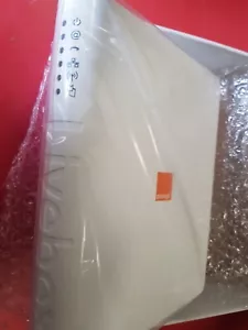 Mini router de red Orange Livebox - Imagen 1 de 5