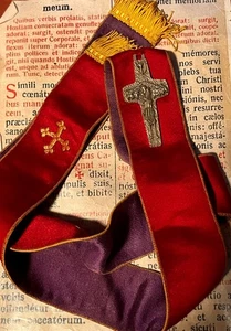 SELTENE RELIQUIE / STOLA & Papst Franziskus Kreuz : bei seiner Wahl zum Papst - 2013 ! - Bild 1 von 18