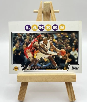 2008-09 Topps #24 科比布莱恩特湖人名人堂带勒布朗詹姆斯 — 第 1/2 张图片