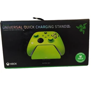 Razer Universal Quick Charging Stand For Xbox Controller - Green - Picture 1 of 8