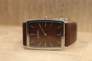 Skagen Herren Rechteck Stahl Braun Zifferblatt/Leder Uhr 857LSLD 32mm Neu Batt - Bild 1 von 6