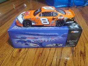 Dale Earnhardt Jr. #8 Looney Tunes Rematch 2002 Monte Carlo Action NASCAR 1:24 - Picture 1 of 15