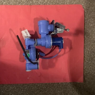 Válvula de entrada de agua para refrigerador AJU72992601 apta para nevera LG serie LFX LMX, R... Foto 1 de 4