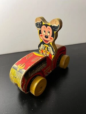 Juguete de colección Fisher Price Mickey Mouse “Puddle Jumper”. No. 310 Foto 1 de 4