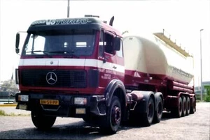 (262) Older Truck Photo - 10x15 Inches - Picture 1 of 1