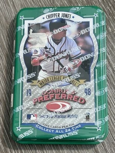 Chipper Jones 1998 Donruss Preferred Green Tin confezione sigillata mai aperta HOF Braves - Foto 1 di 6