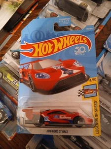H - Hot Wheels Ford GT Race (2015) (#2354) Red - Picture 1 of 2