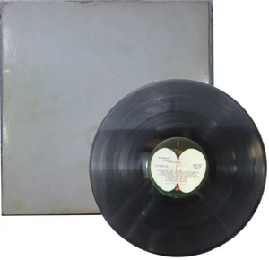 The Beatles White Album LP Vinyl Records (x2) Recorded in ENGLAND SWBO3-101 V2 - Picture 1 of 12